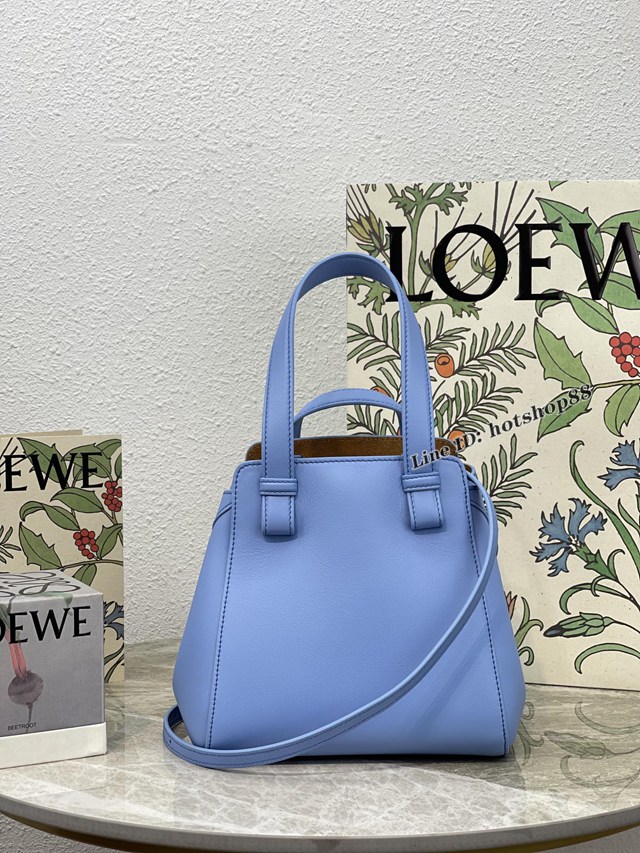 Loewe專櫃新顏色字母肩帶女包 羅意威經典小牛皮Hammok Nugget手提手拎肩背包 10398 lyw1202